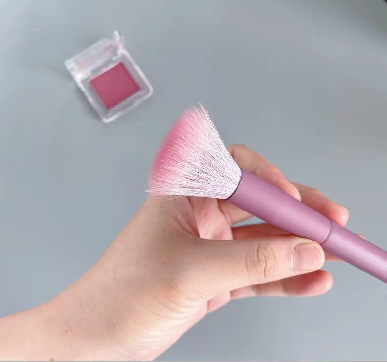 PINK BLUSH MAKEUP BRUSH MK181